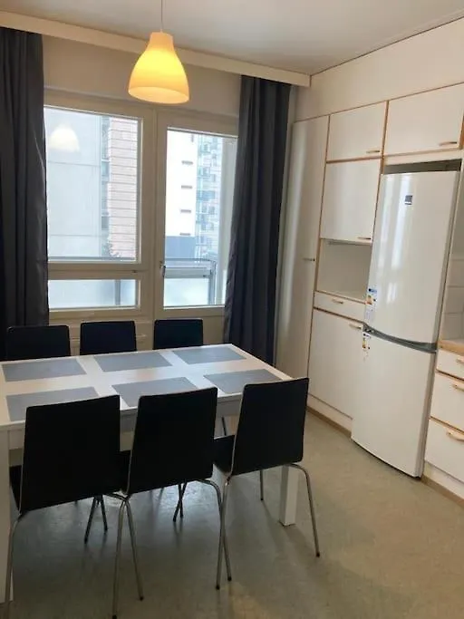 Apartment Kotimaailma - Kalustettu Saunallinen Asunto Kuudelle Vantaa